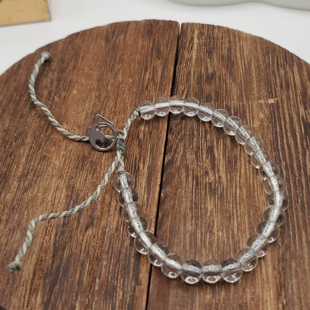 B2330 oceans 30 simplistic clear beaded grounding bracelet‎ one with nature